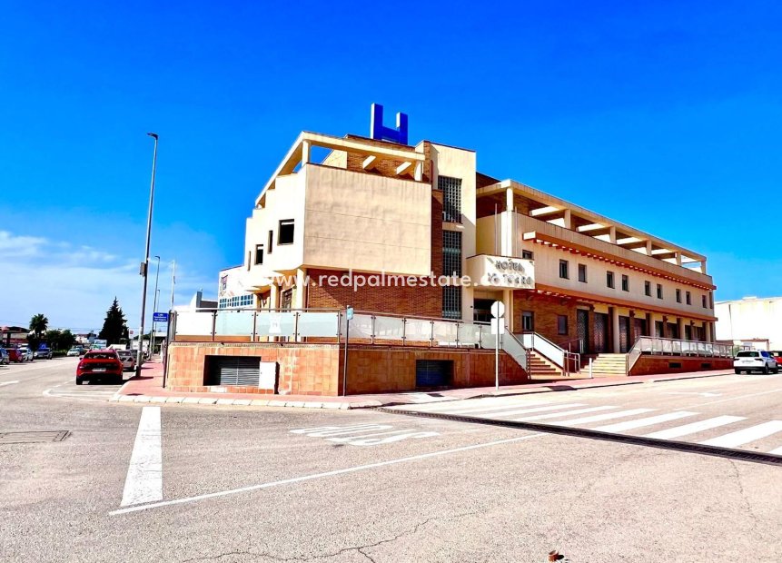 Resale - Business -
Montesinos - Los Montesinos