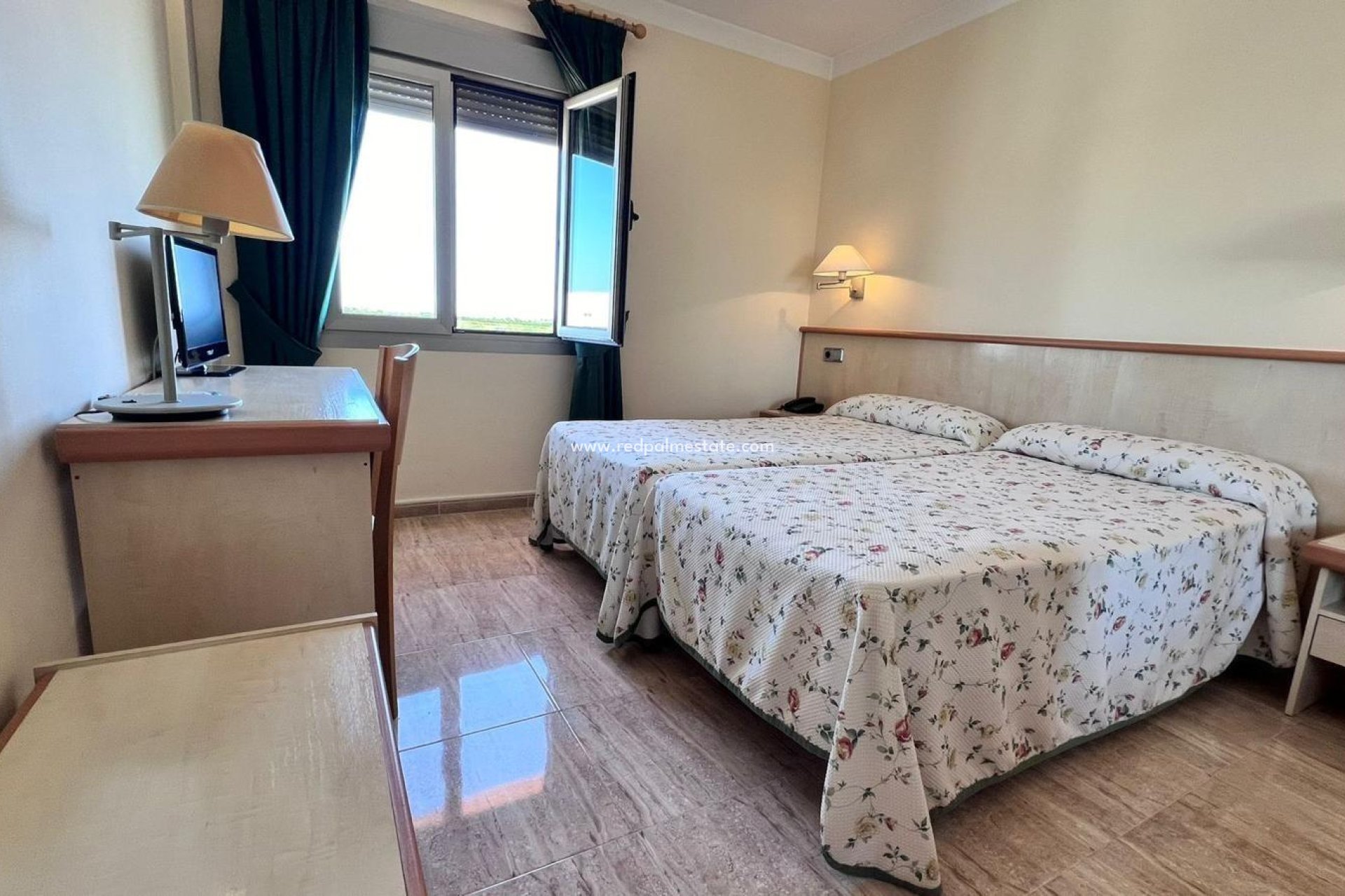 Resale - Business -
Montesinos - Los Montesinos