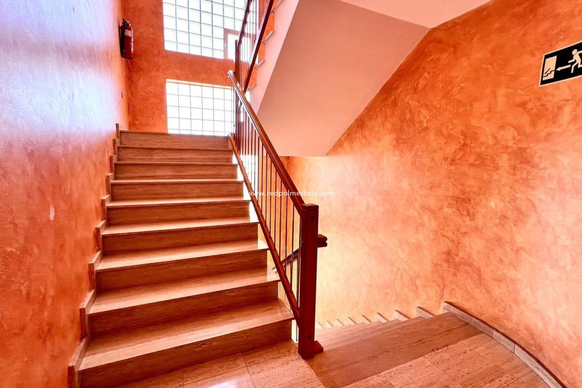 Resale - Business -
Montesinos - Los Montesinos