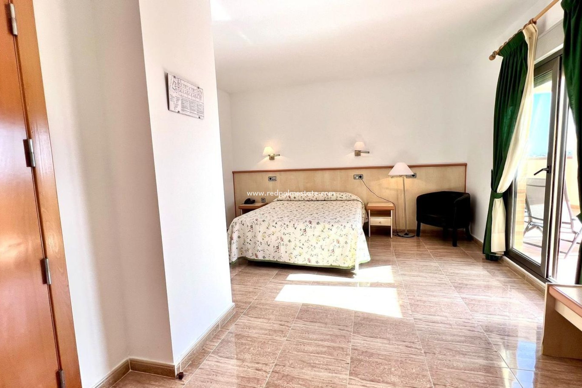 Resale - Business -
Montesinos - Los Montesinos