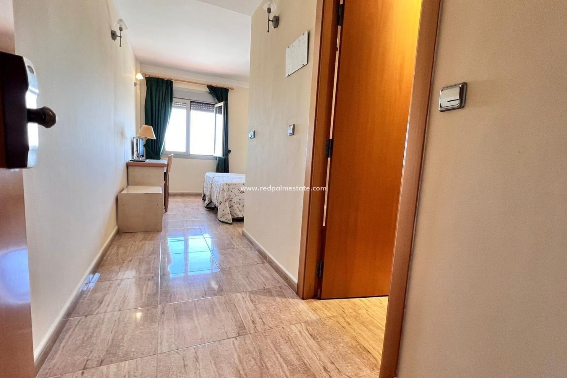 Resale - Business -
Montesinos - Los Montesinos