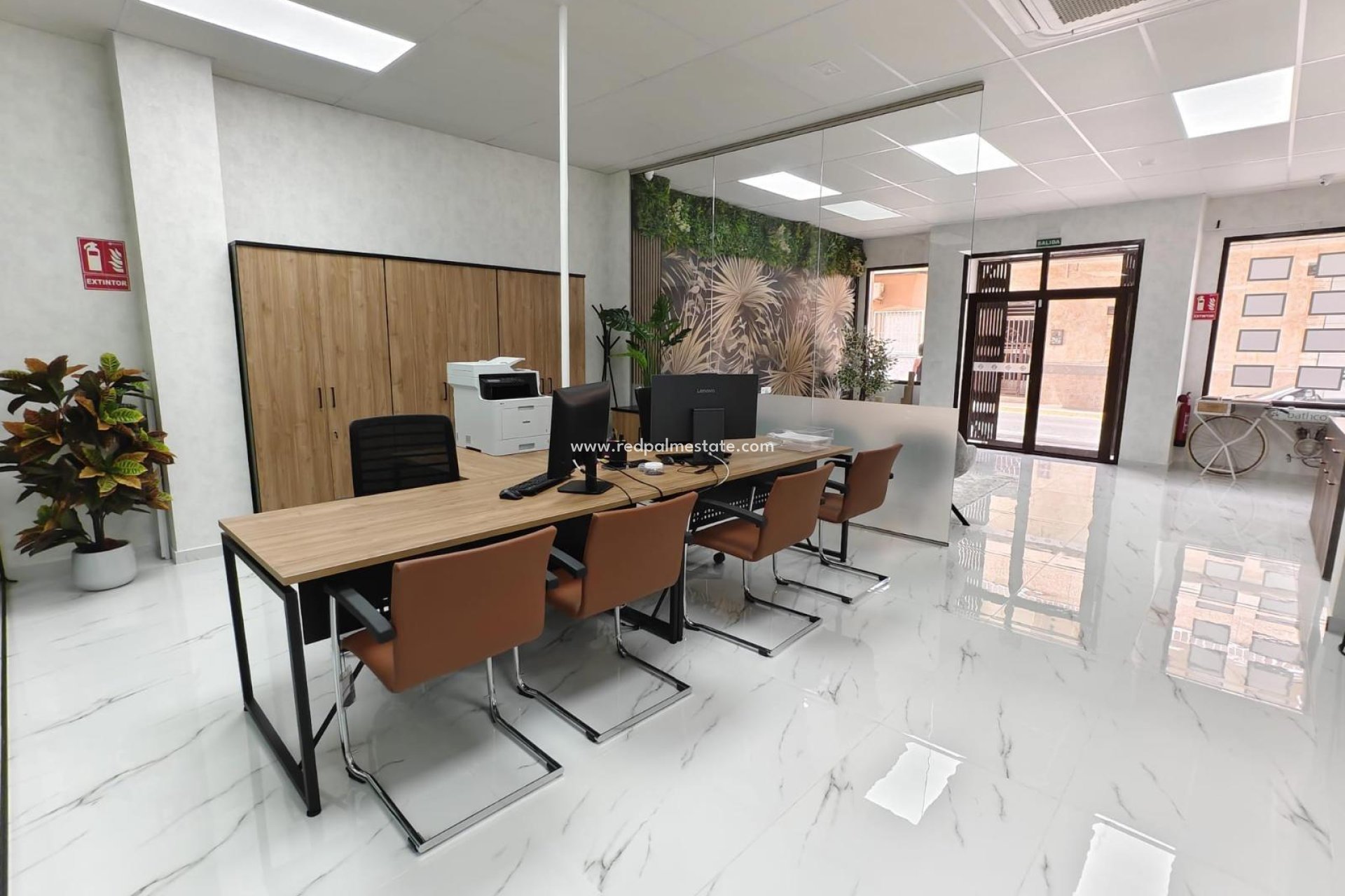Resale - Business -
Montesinos - Pueblo 8