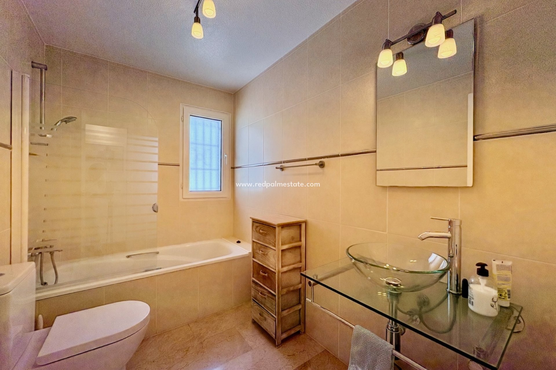 Resale - Business -
Orihuela Costa - Inland