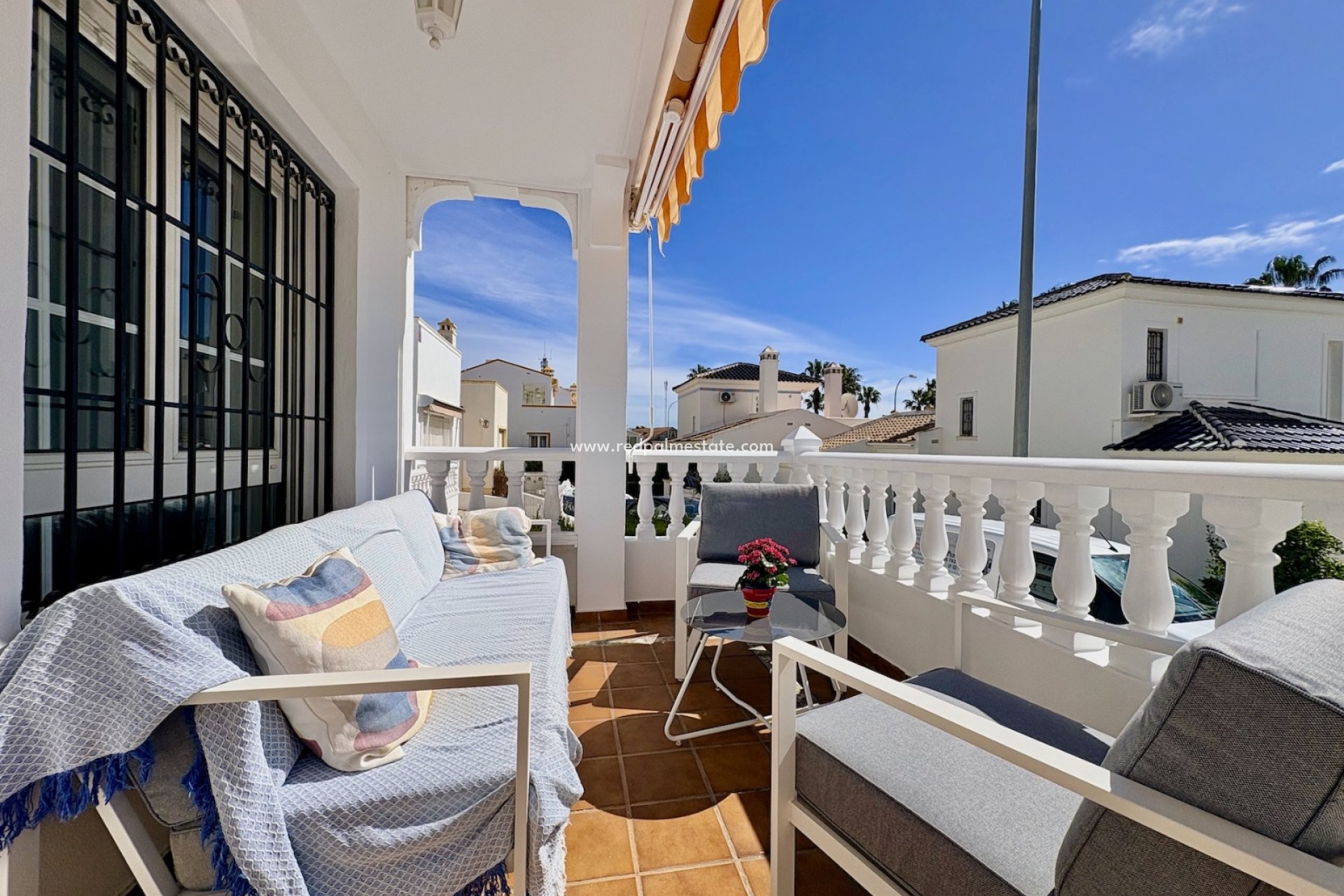 Resale - Business -
Orihuela Costa - Inland