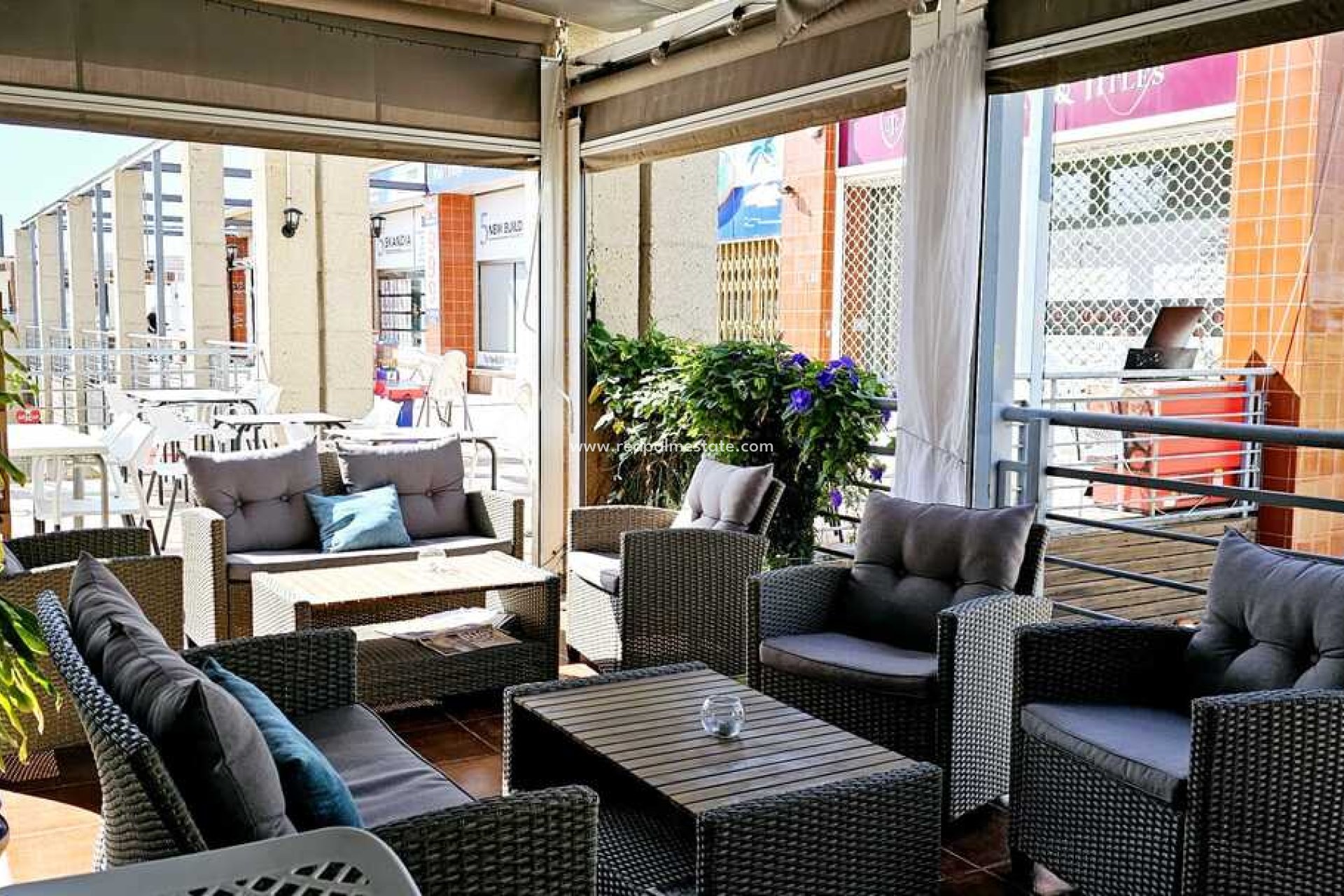 Resale - Business -
Orihuela Costa - Los Dolses