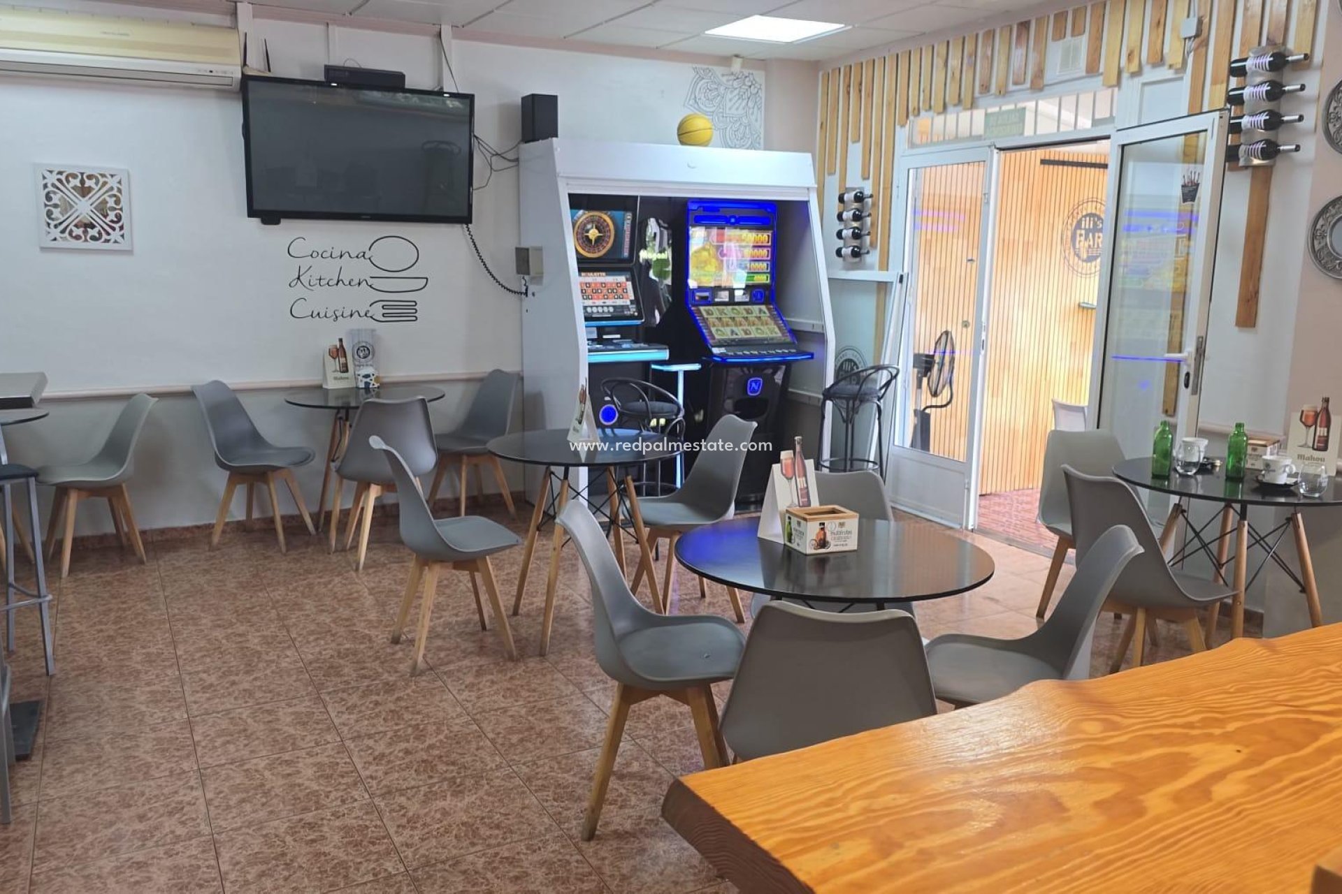 Resale - Business -
Orihuela Costa - Punta prima