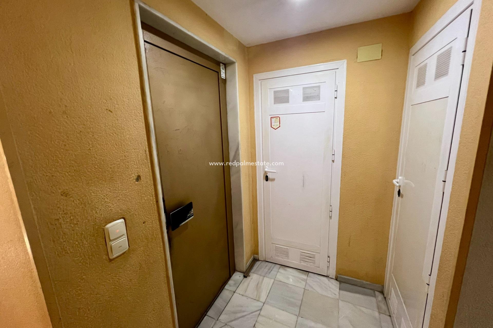 Resale - Business -
Orihuela Costa - Zona Centro