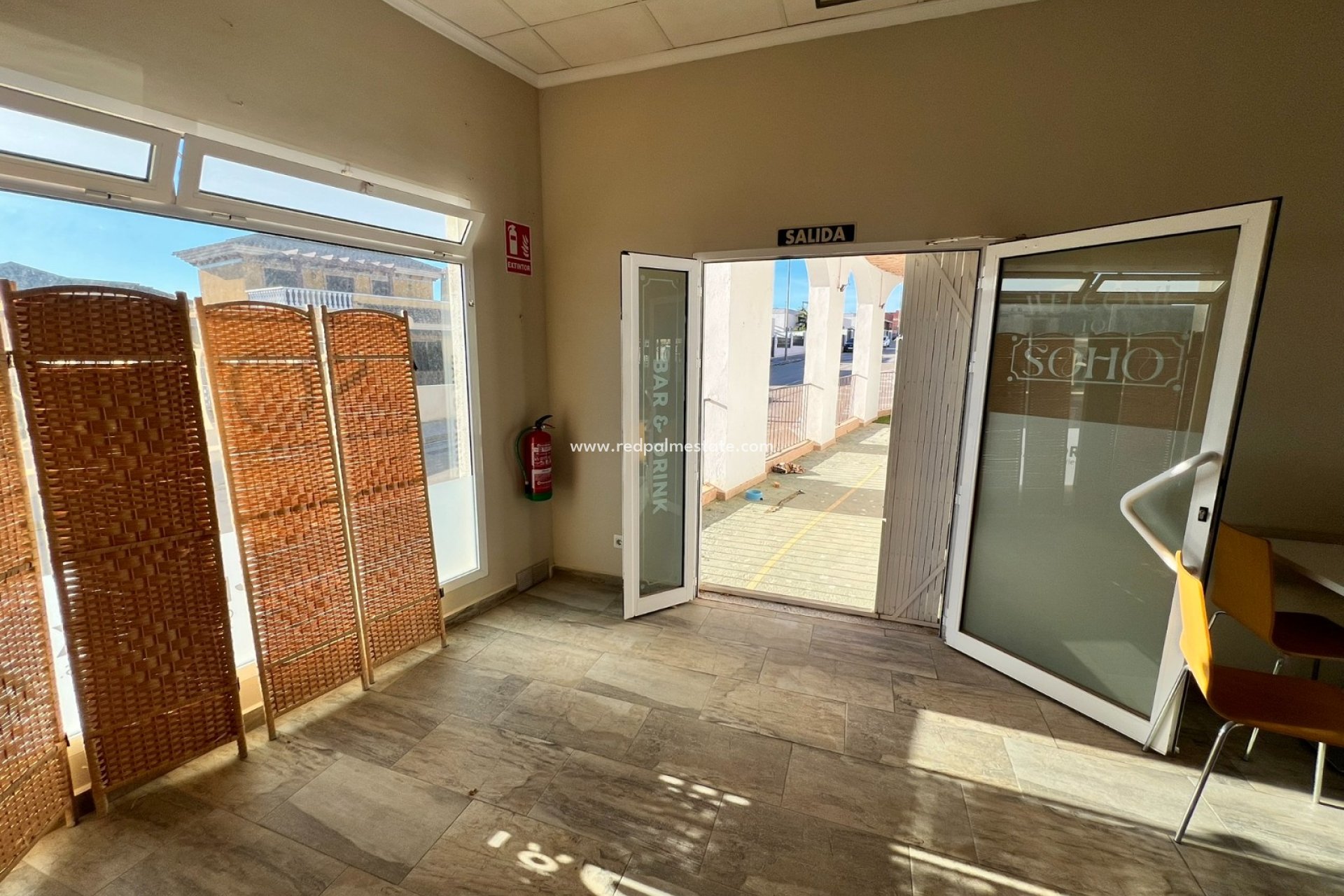 Resale - Business -
Pilar de la Horadada