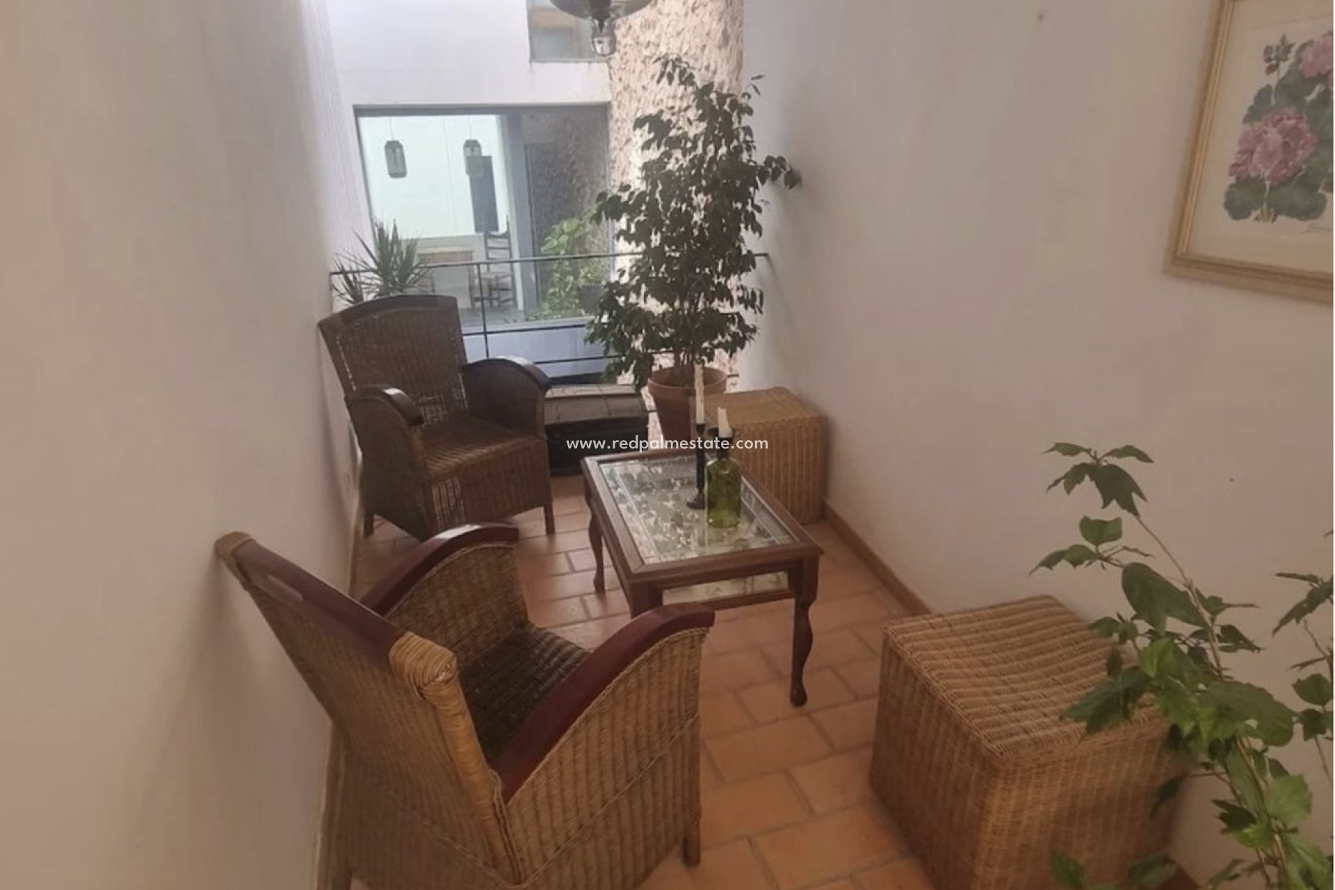 Resale - Business -
Relleu - Inland