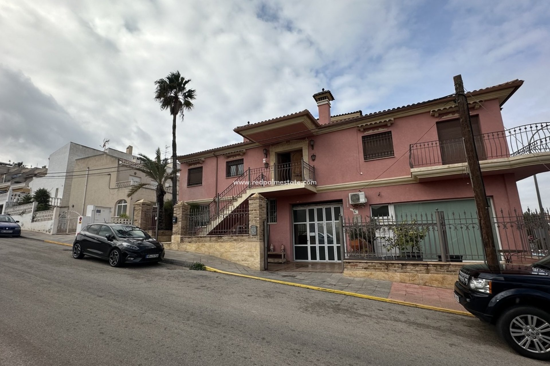 Resale - Business -
San Miguel de Salinas - Inland