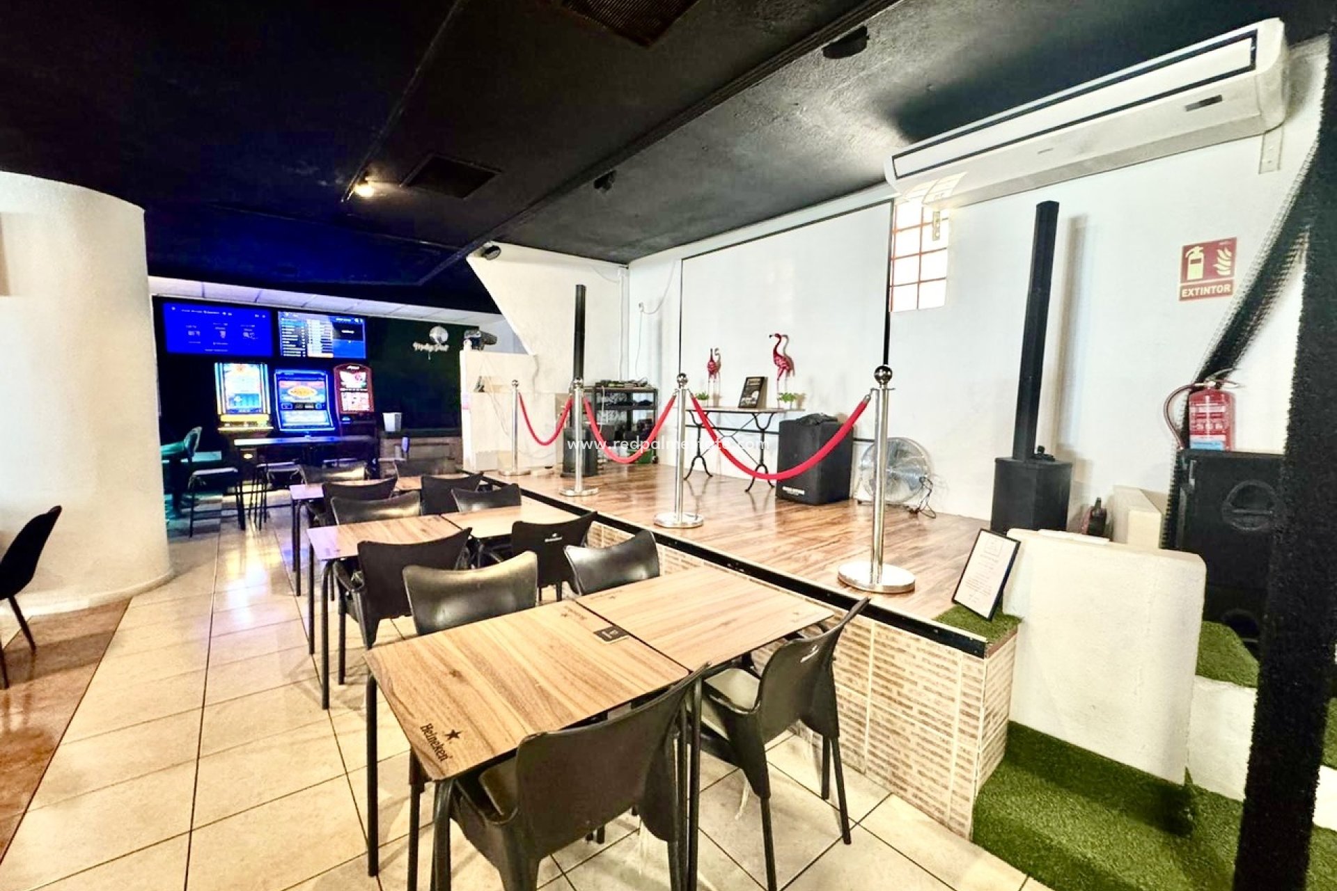 Resale - Business -
San Miguel de Salinas - Inland