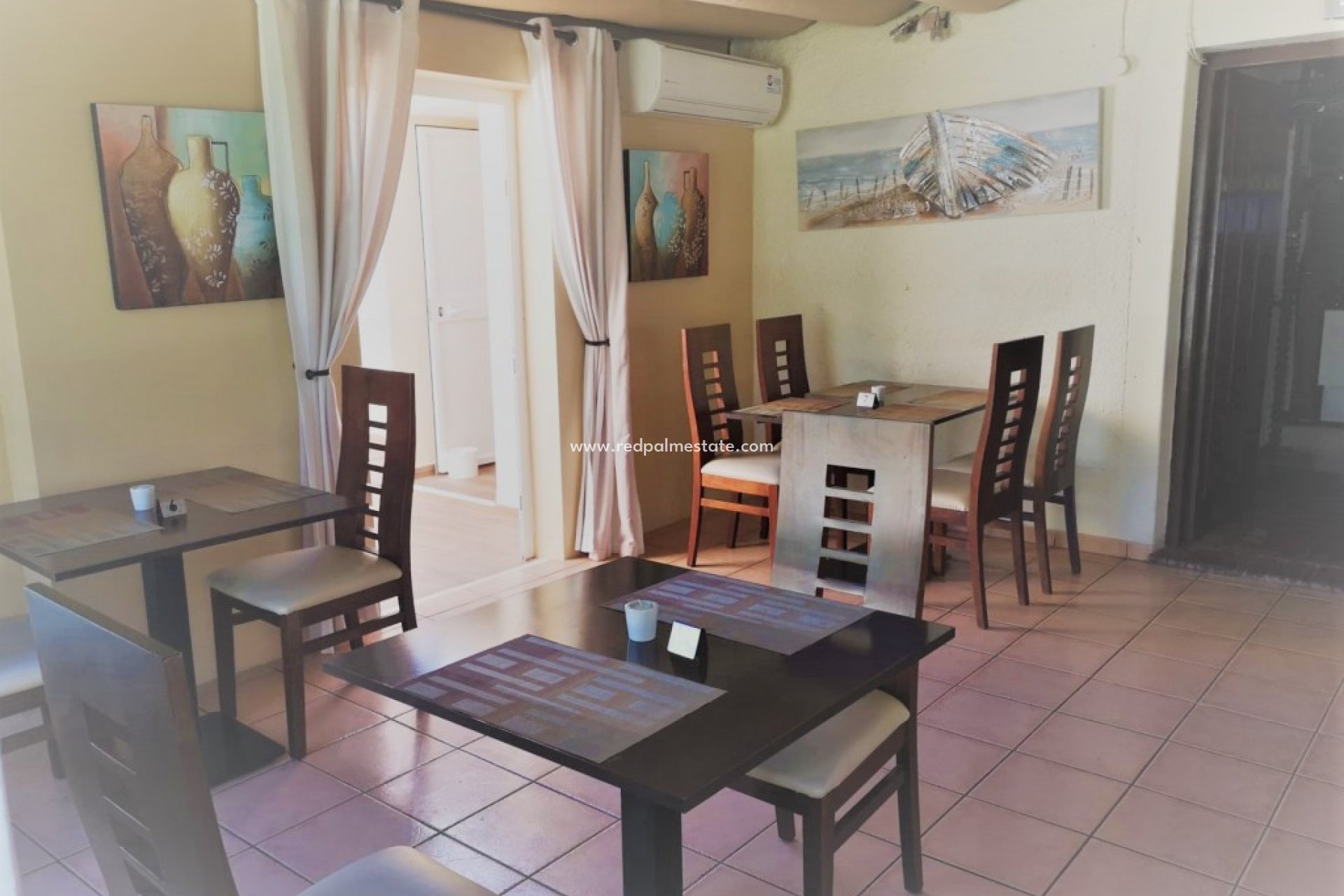 Resale - Business -
Torrenueva