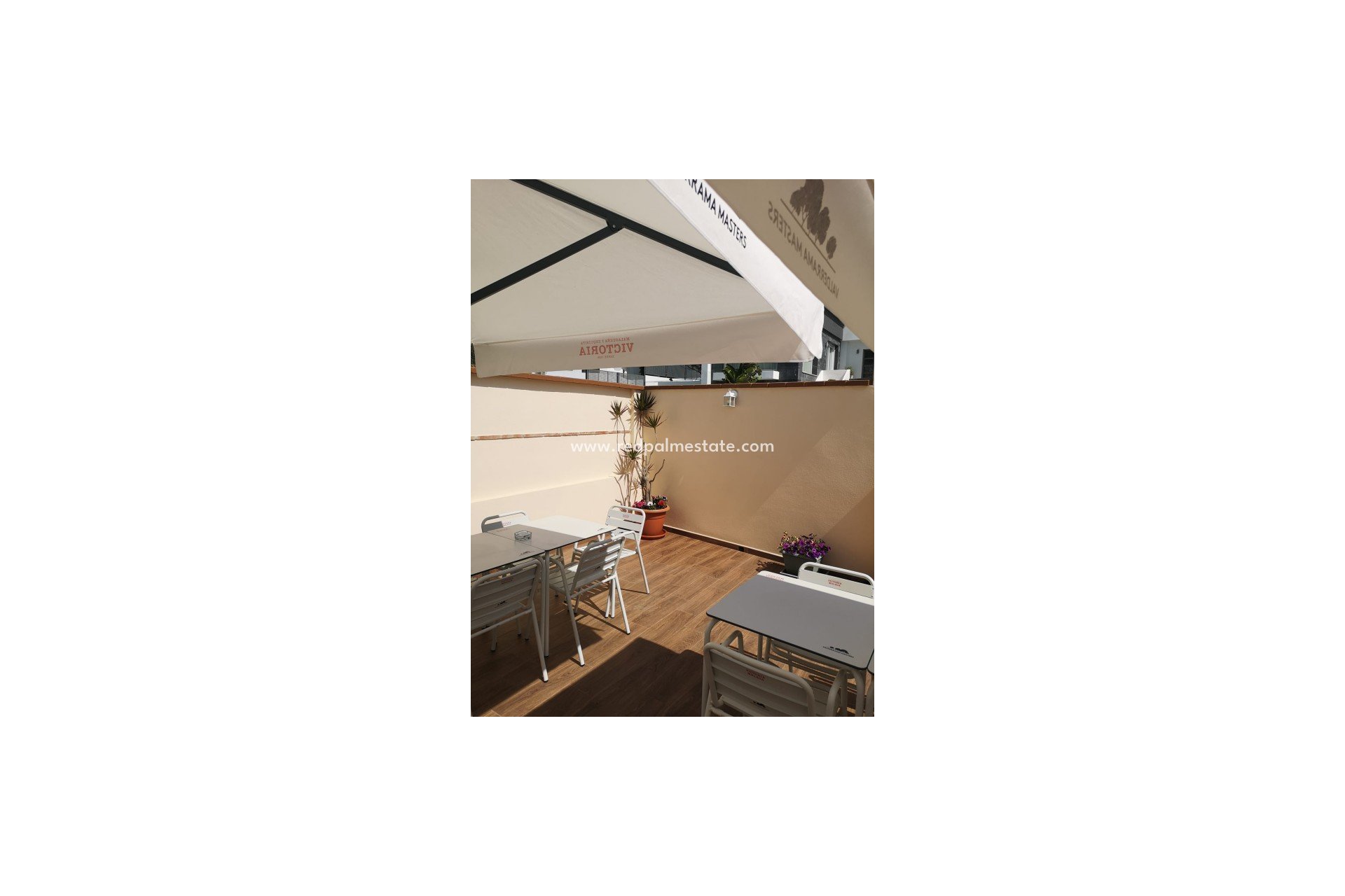 Resale - Business -
Torrenueva