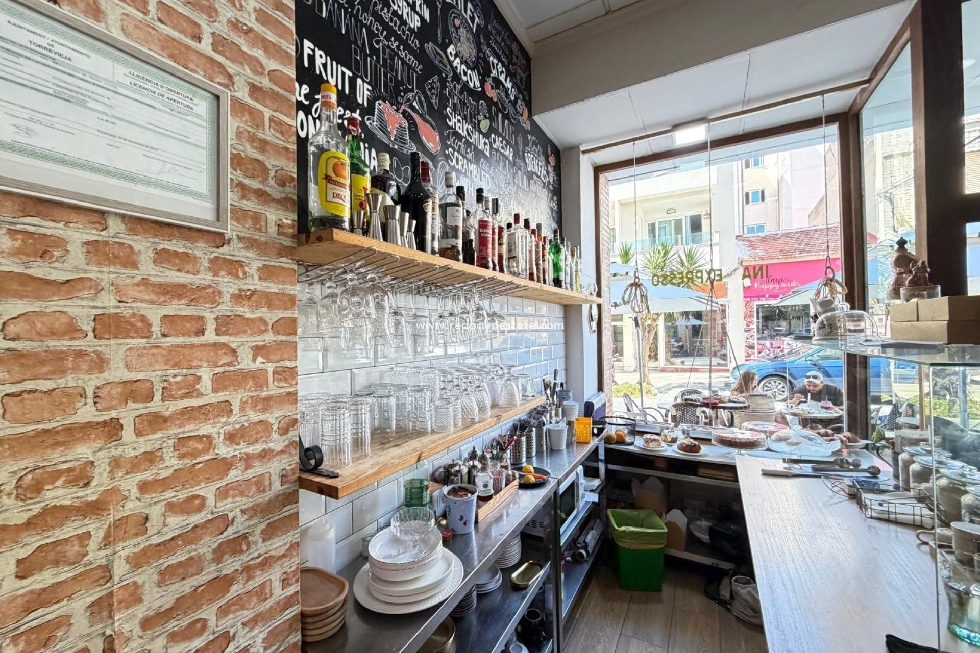 Resale - Business -
Torrevieja - Centro Torrevieja