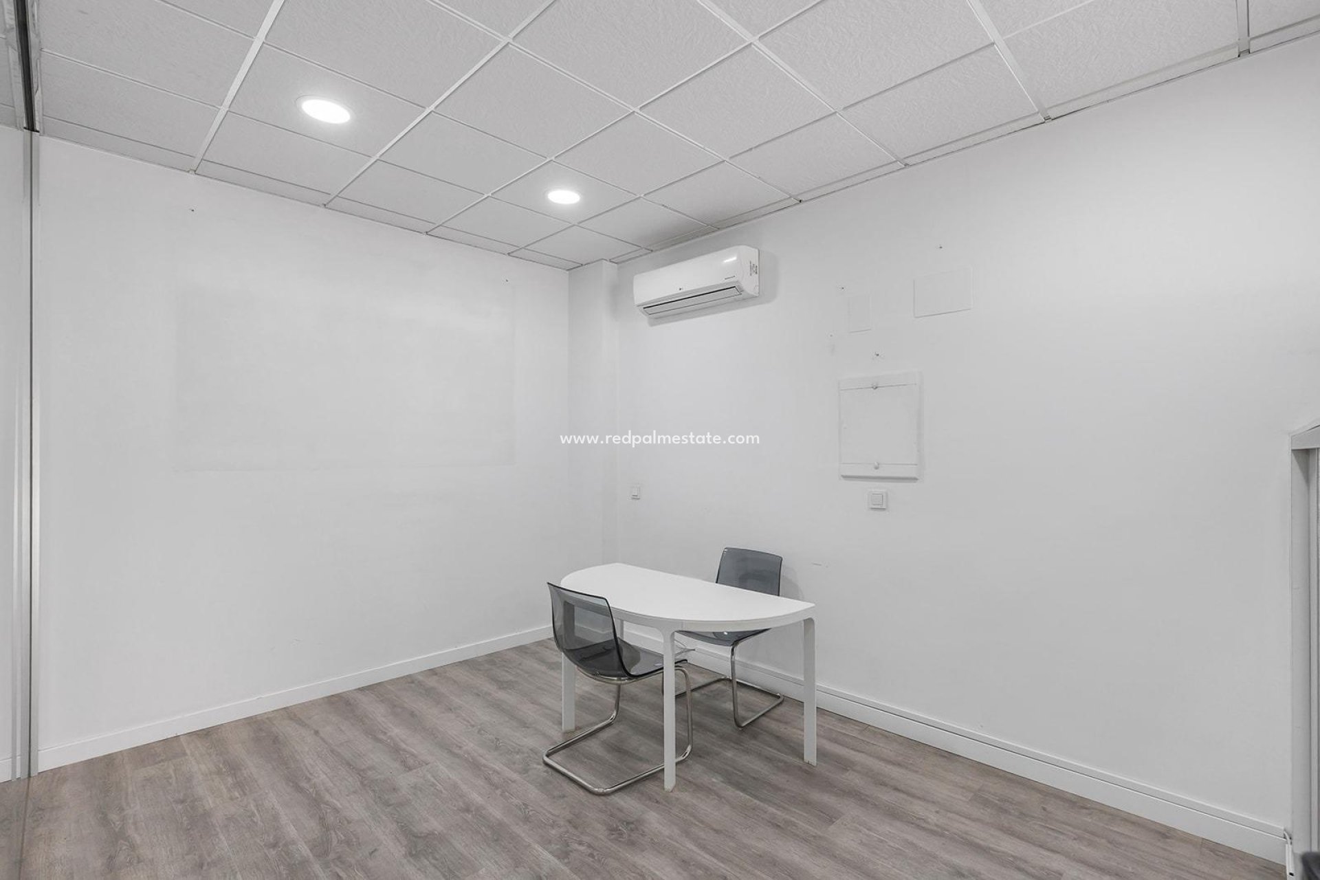 Resale - Business -
Torrevieja - La Mata