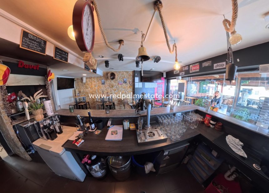 Resale - Business -
Torrevieja - La Siesta - El Salado - Torreta