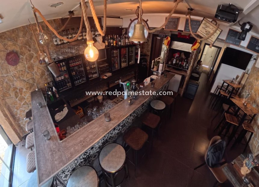 Resale - Business -
Torrevieja - La Siesta - El Salado - Torreta