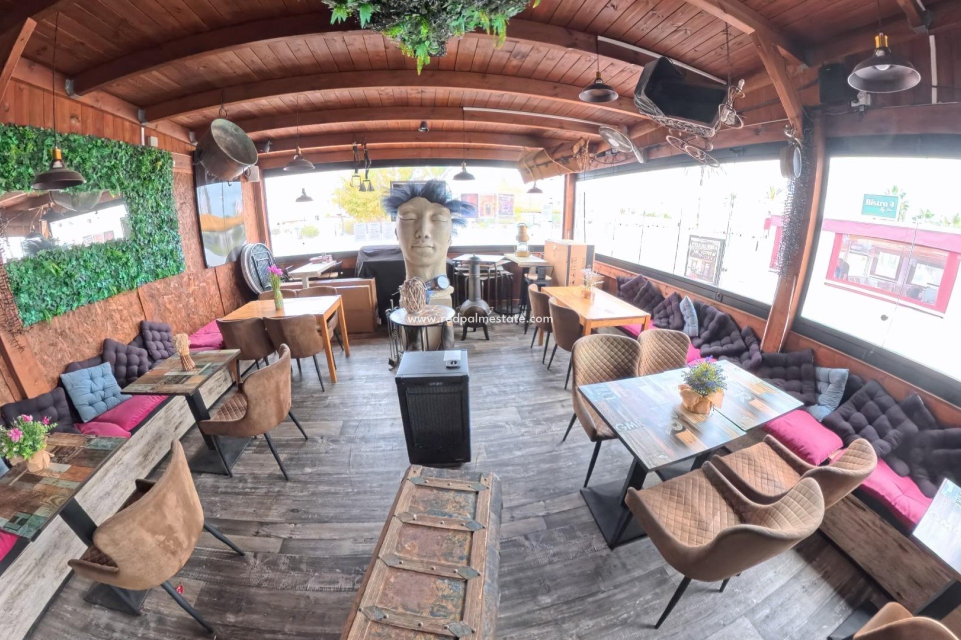 Resale - Business -
Torrevieja - La Siesta - El Salado - Torreta