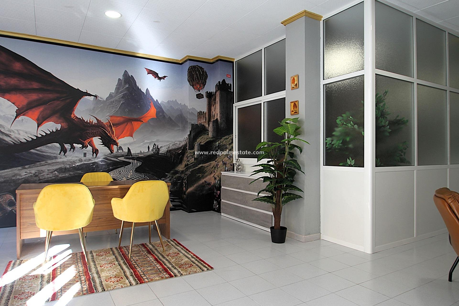 Resale - Business -
Torrevieja - Las Piscinas Naturales