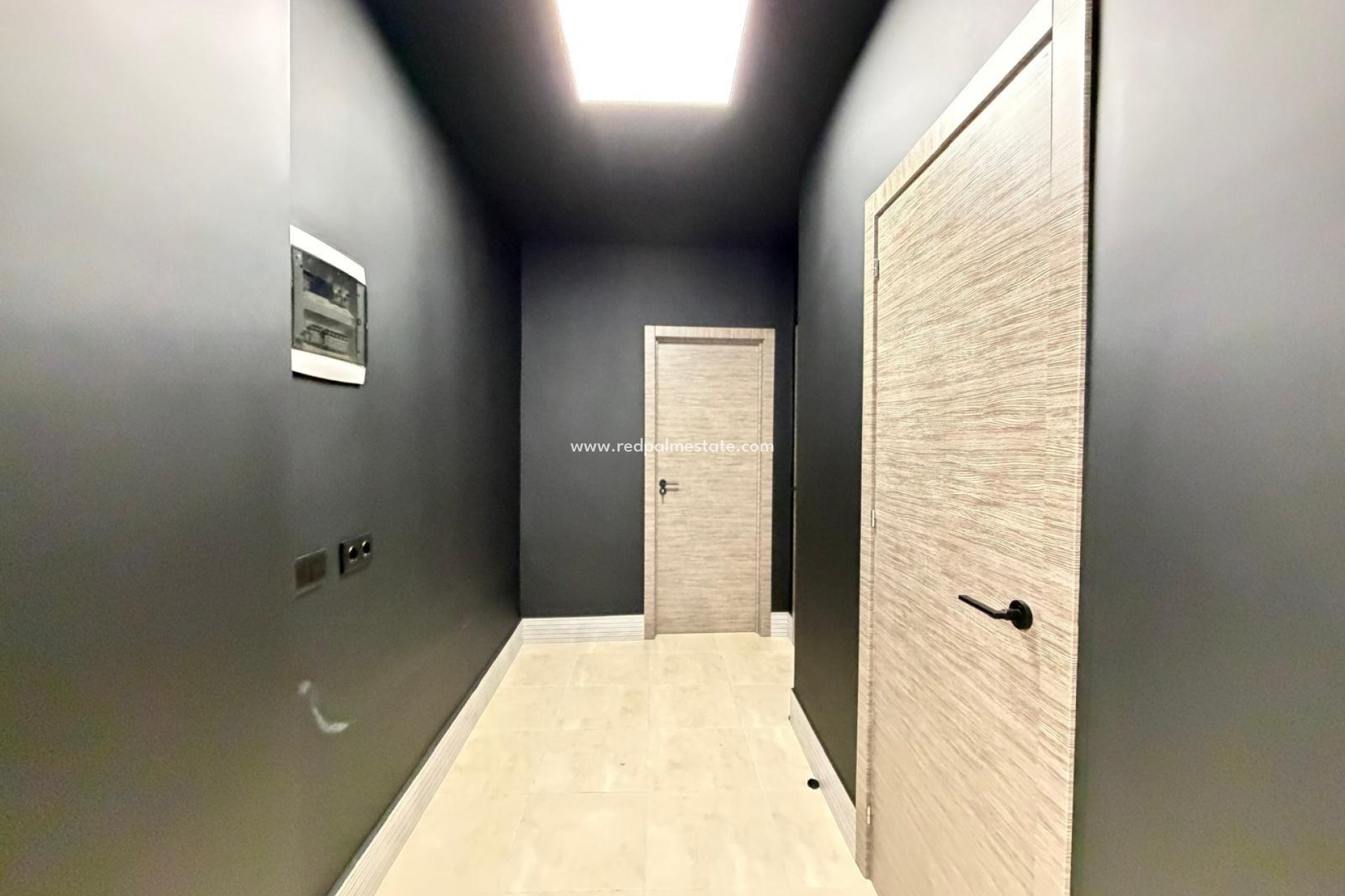 Resale - Business -
Torrevieja - Playa de los Locos
