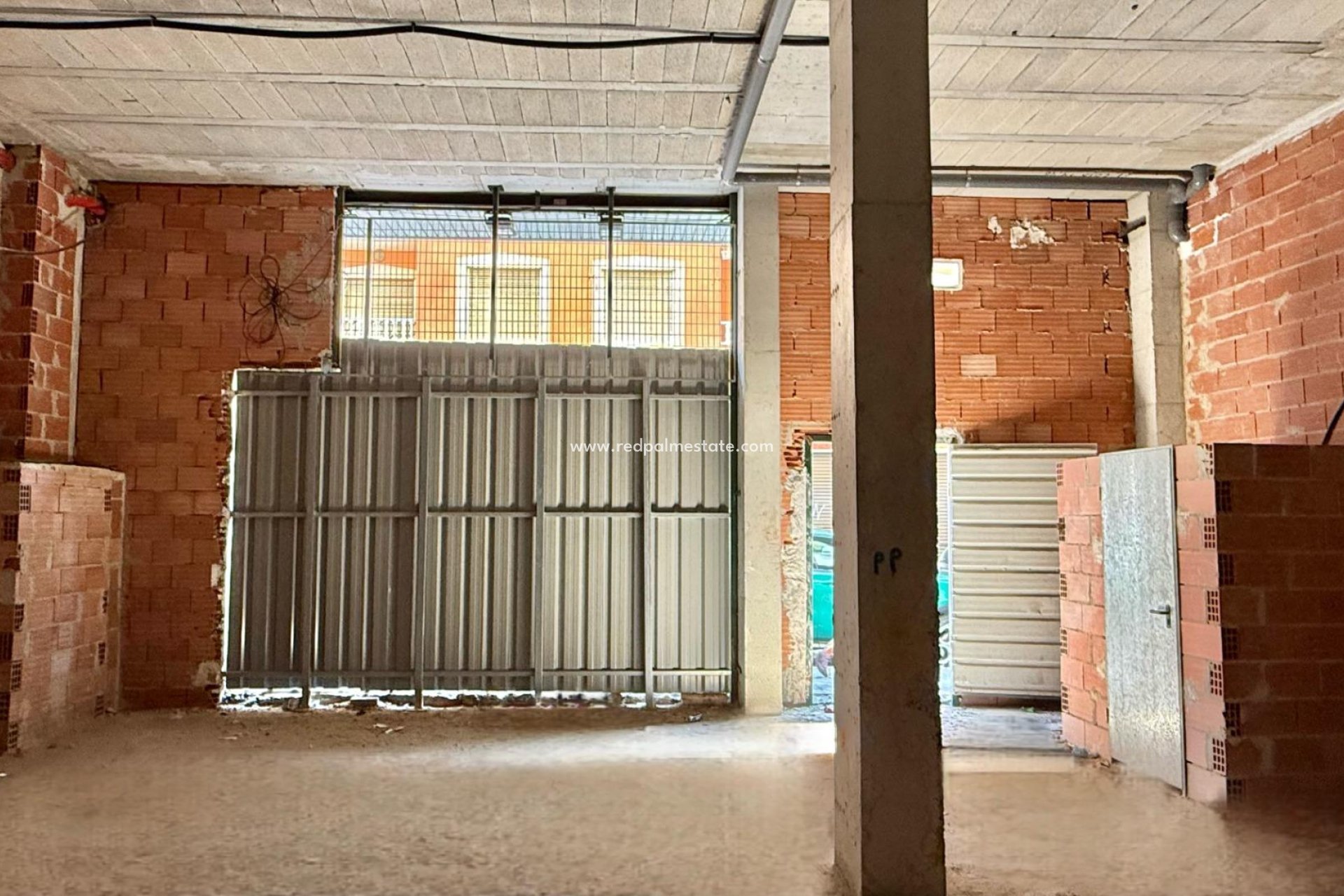 Resale - Business -
Torrevieja - Playa del Cura