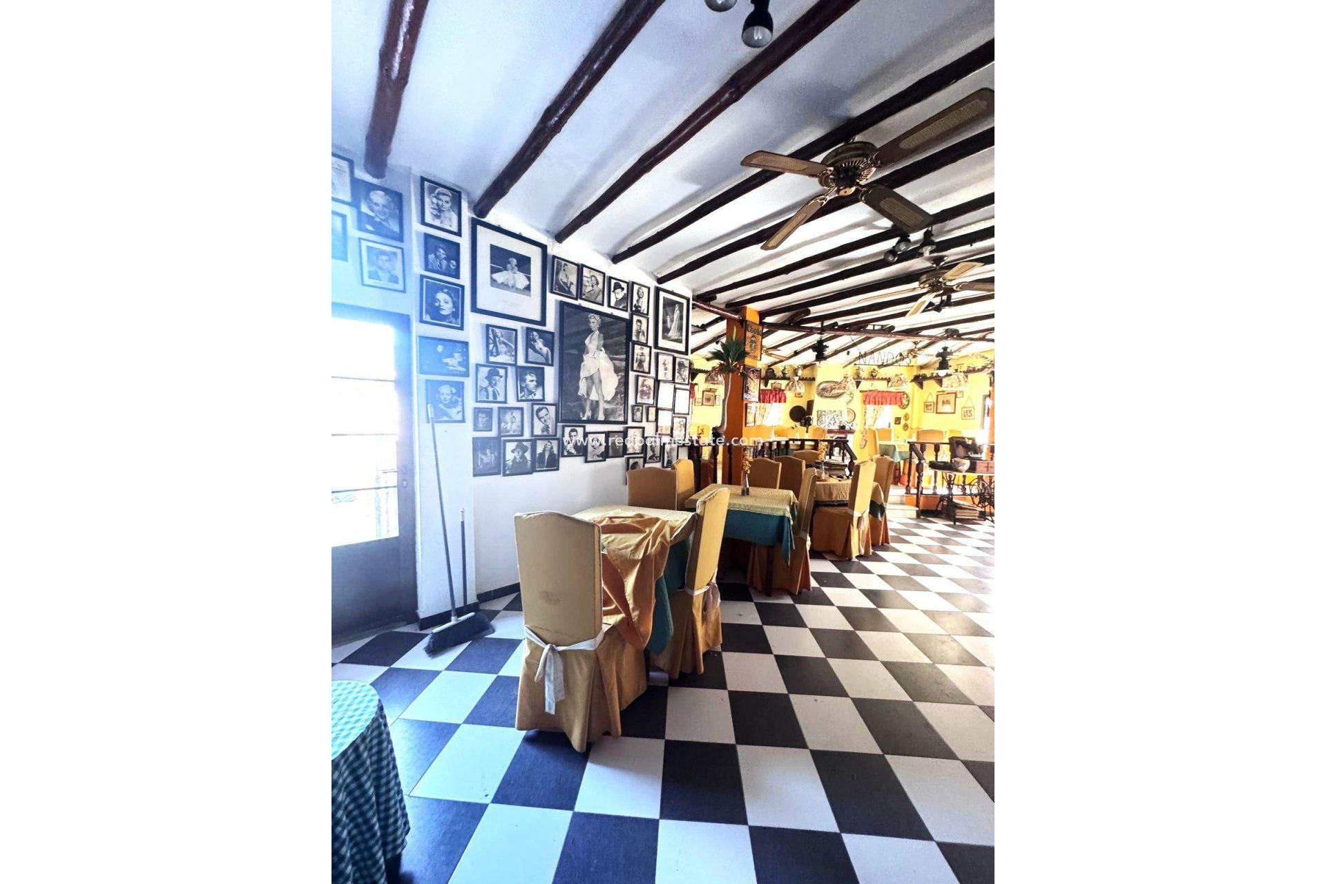 Resale - Business -
Torrevieja - Playa del Cura