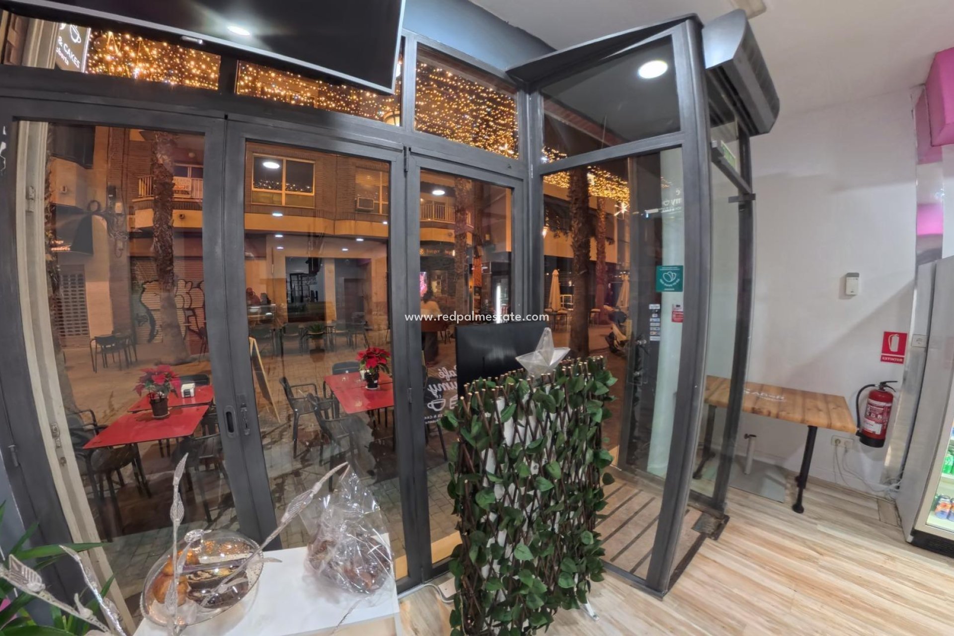 Resale - Business -
Torrevieja - Playa del Cura