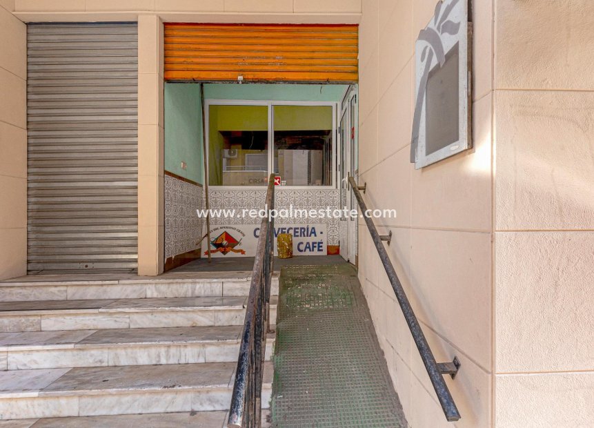 Resale - Business -
Torrevieja - Playa del Cura