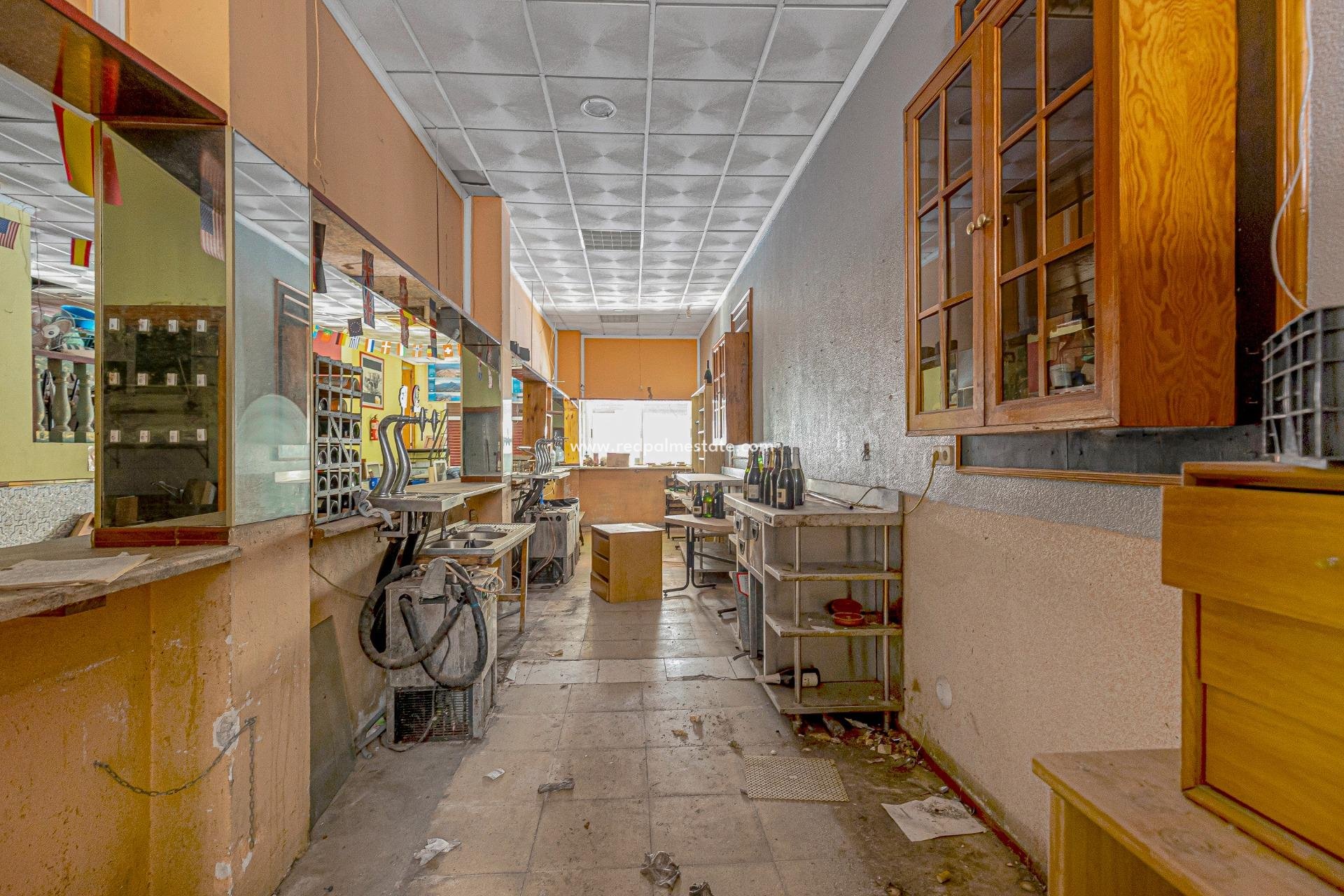 Resale - Business -
Torrevieja - Playa del Cura