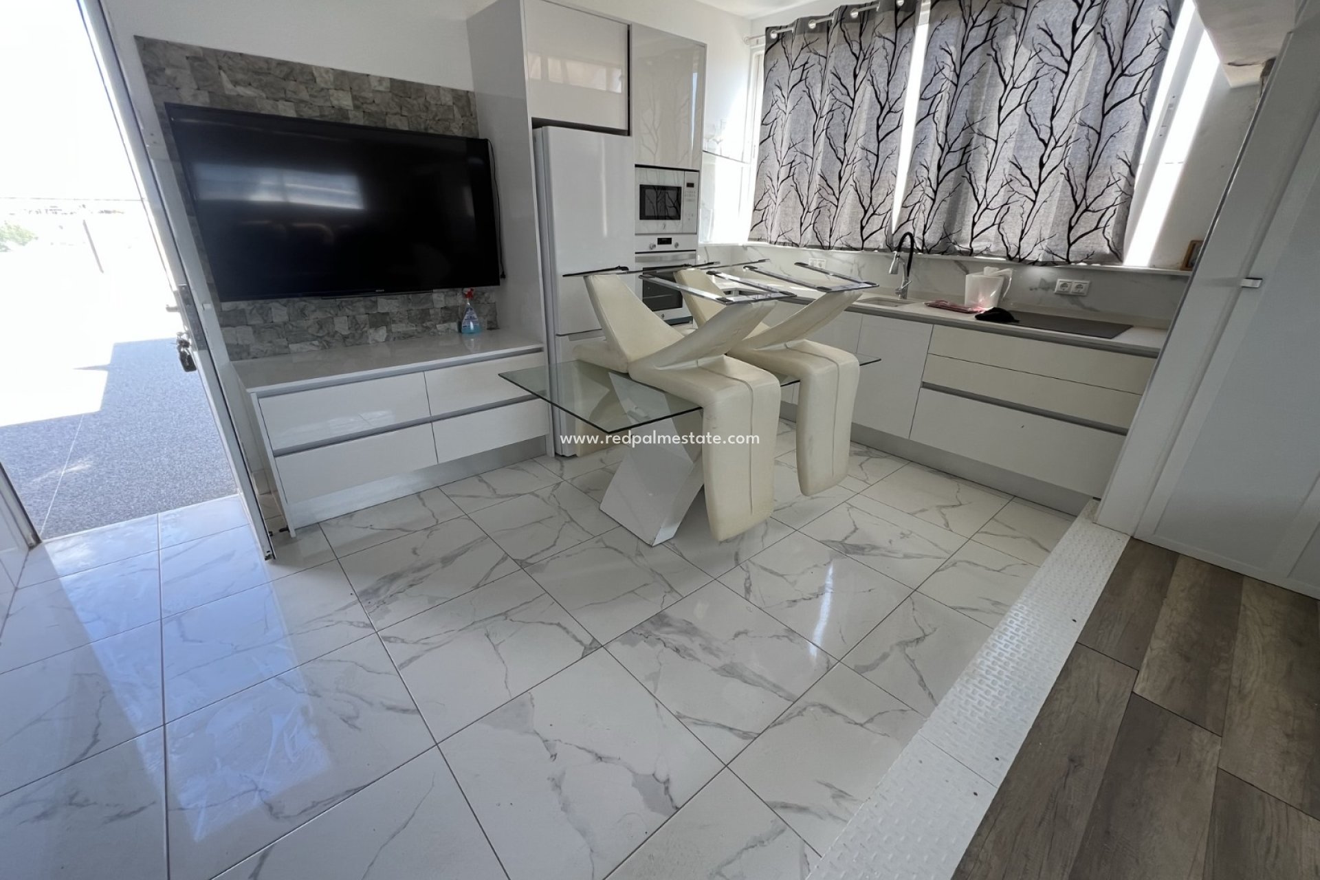 Resale - Business -
Torrevieja