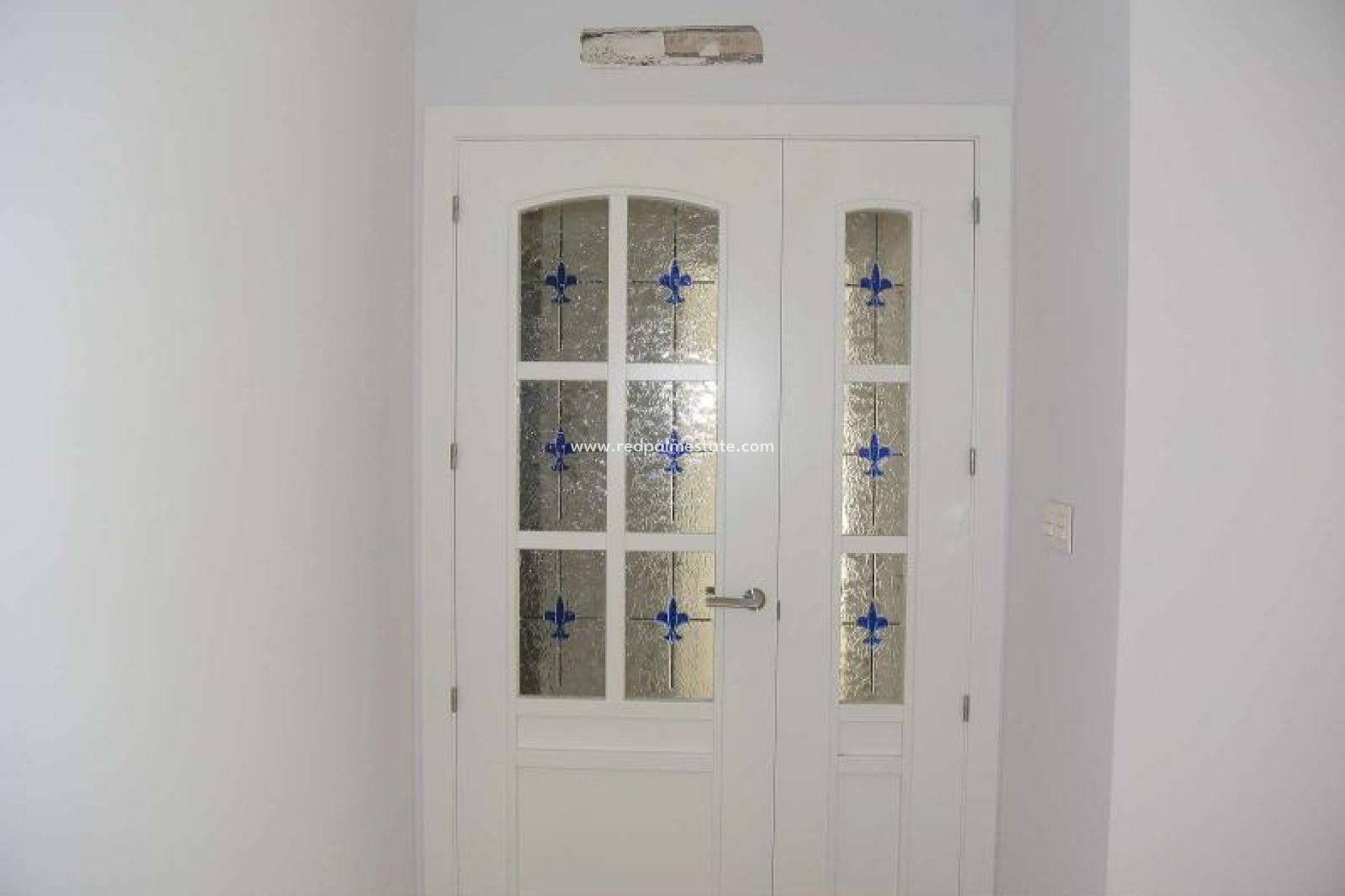 Resale - Business -
Villena - Inland