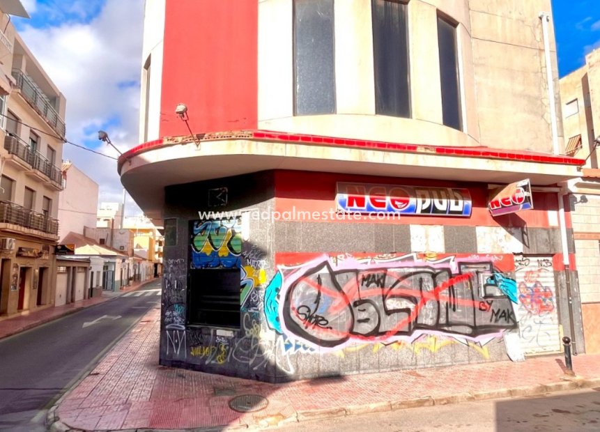 Resale - Commercial -
Torrevieja - Playa del Cura