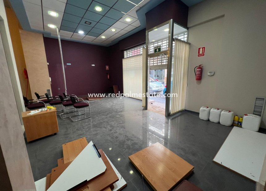 Resale - Commercial Unit -
Beniel - CENTRO