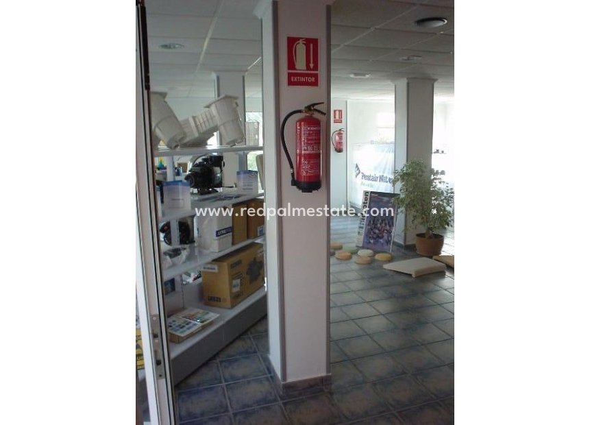 Resale - Commercial Unit -
Orihuela Costa - Las Filipinas