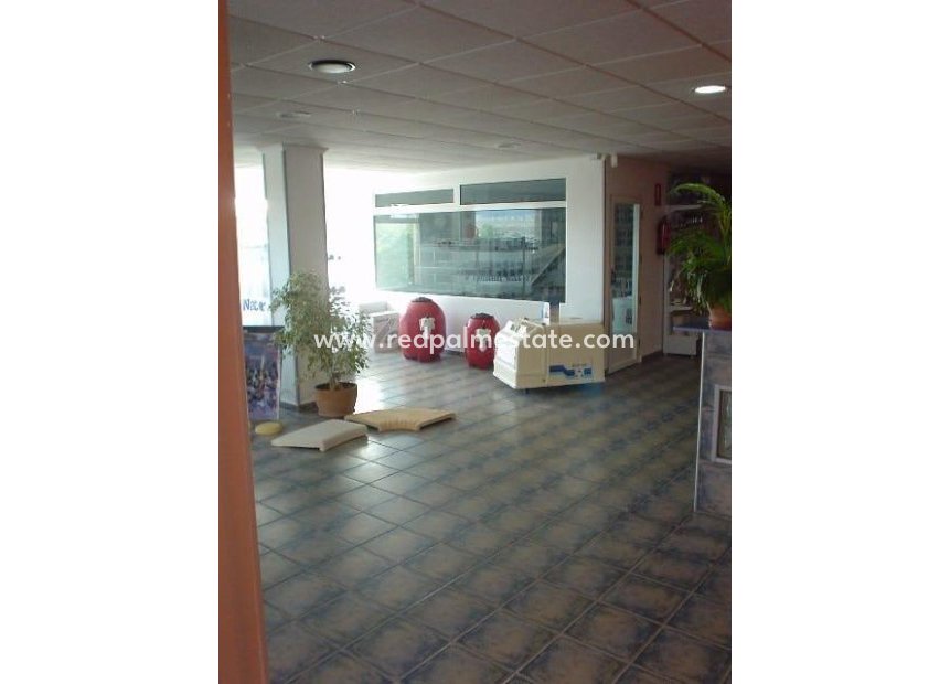 Resale - Commercial Unit -
Orihuela Costa - Las Filipinas