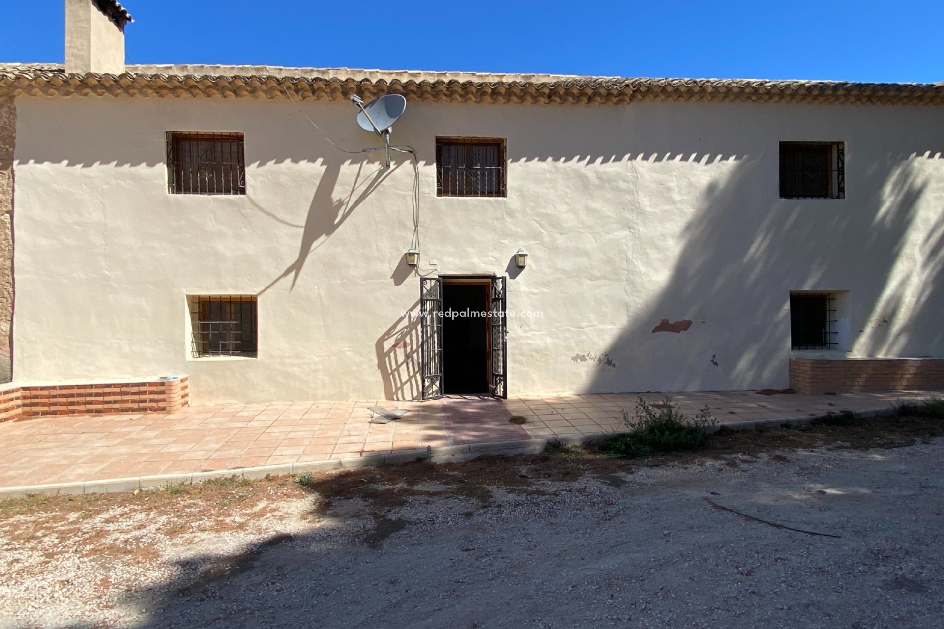Resale - Country House -
Salinas