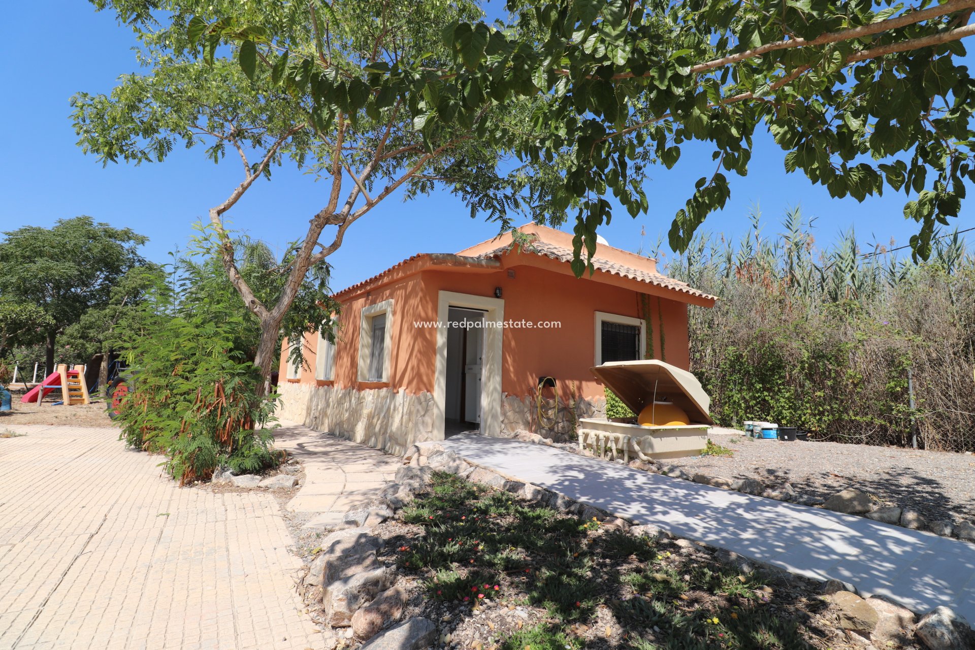 Resale - Country Property -
Catral