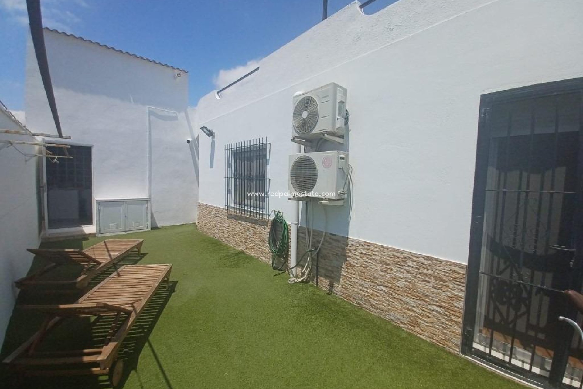 Resale - Detached -
Orihuela Costa - Montezenia