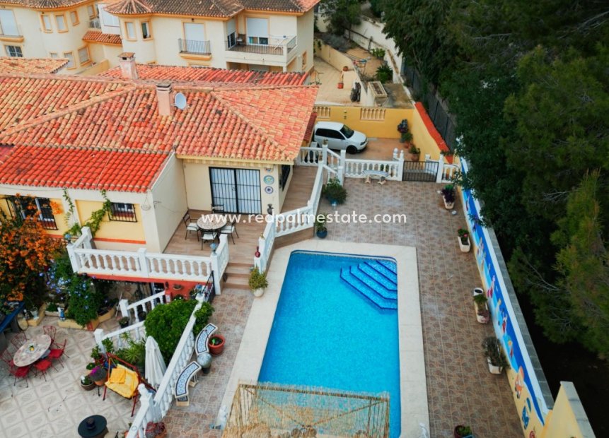 Resale - Detached Villa -
Albir