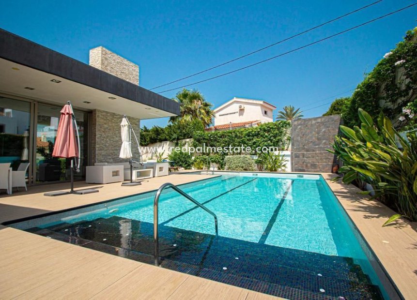 Resale - Detached Villa -
Alfas del Pí - Albir