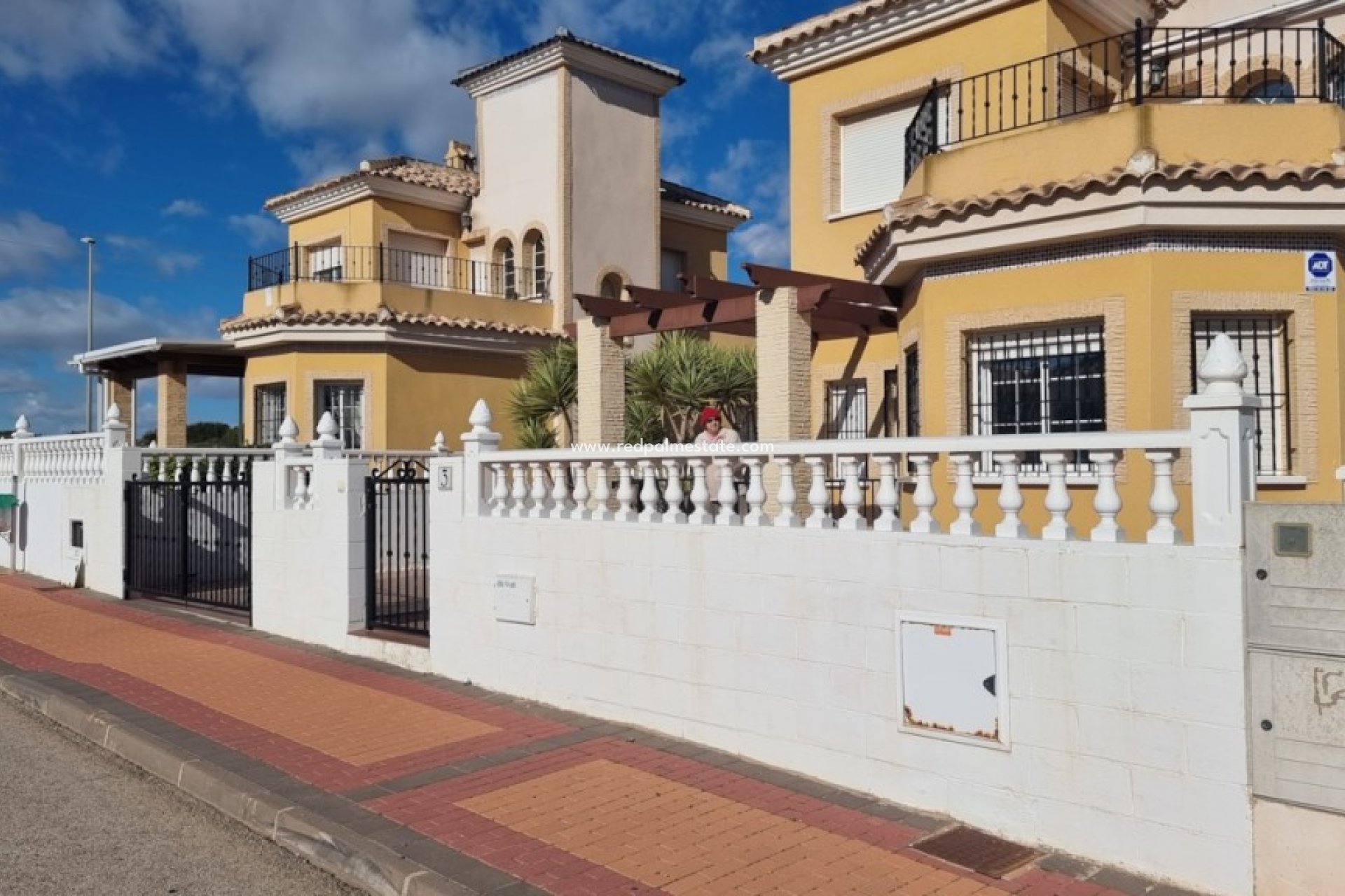 Resale - Detached Villa -
Algorfa