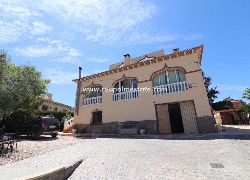 Resale - Detached Villa -
Algorfa