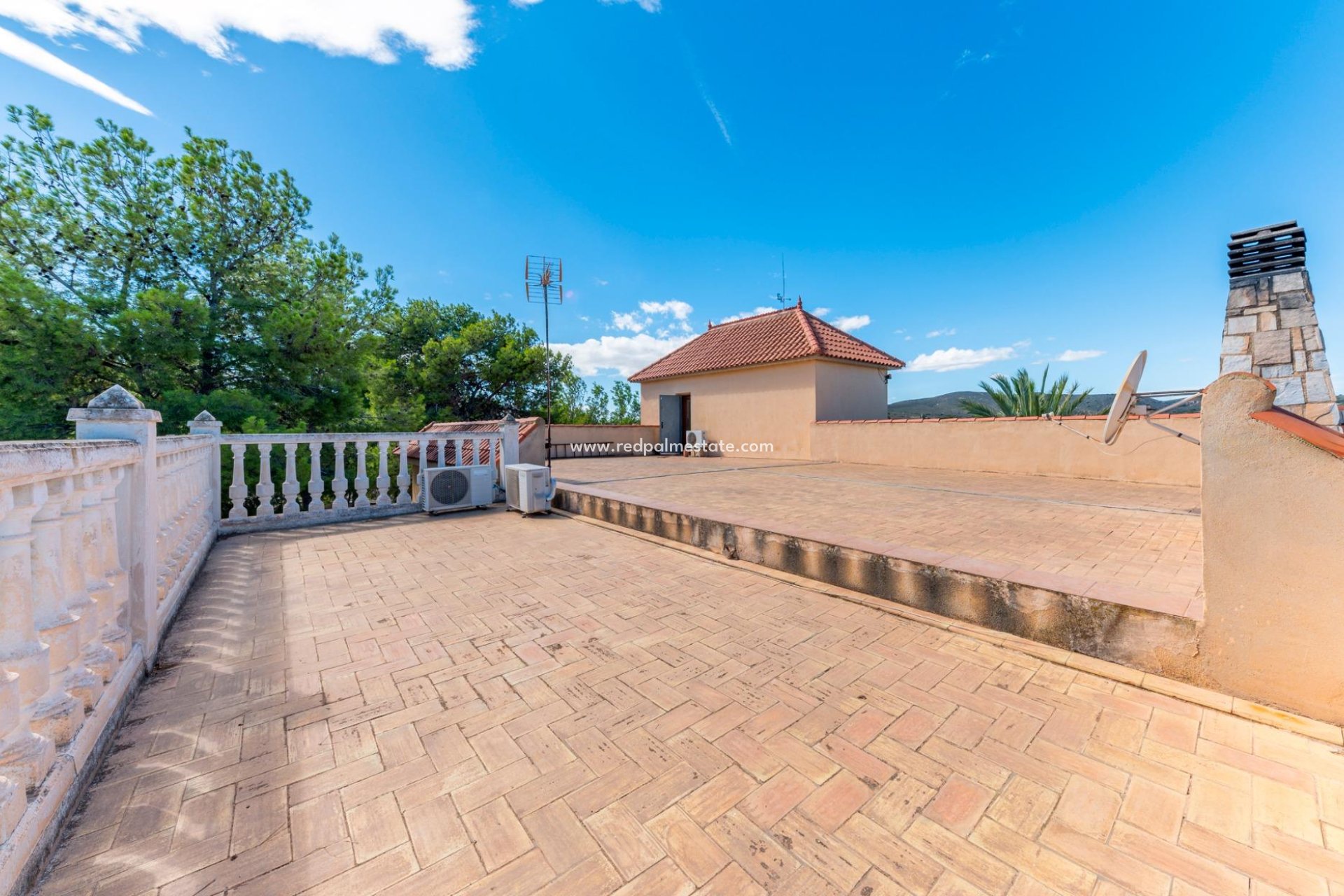 Resale - Detached Villa -
Alicante - Ciudad De Asís - Font-calent - El Bacarot