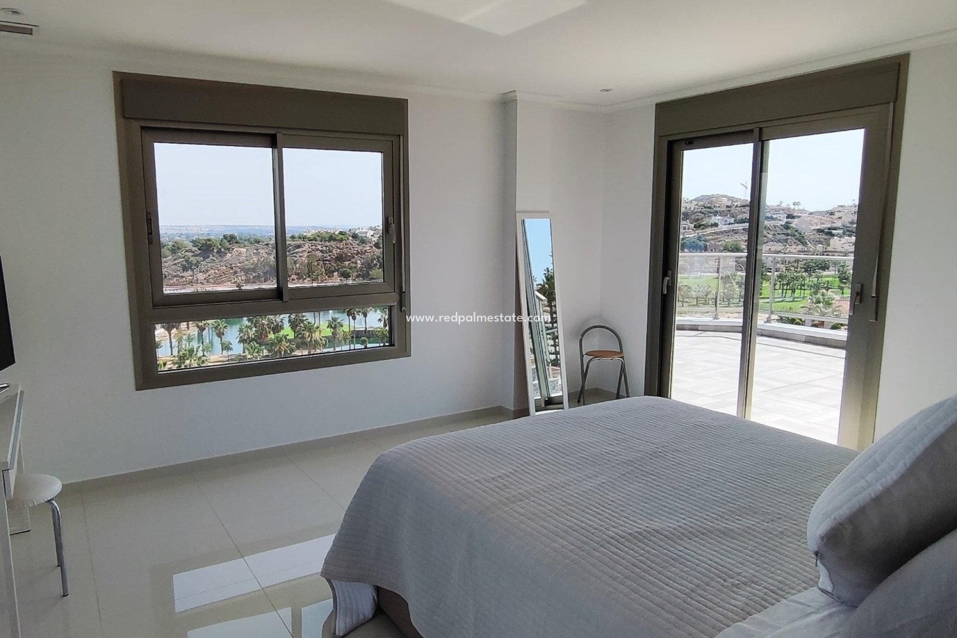 Resale - Detached Villa -
Ciudad quesada - Costa Blanca