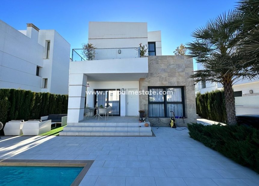 Resale - Detached Villa -
Ciudad quesada - Rojales park