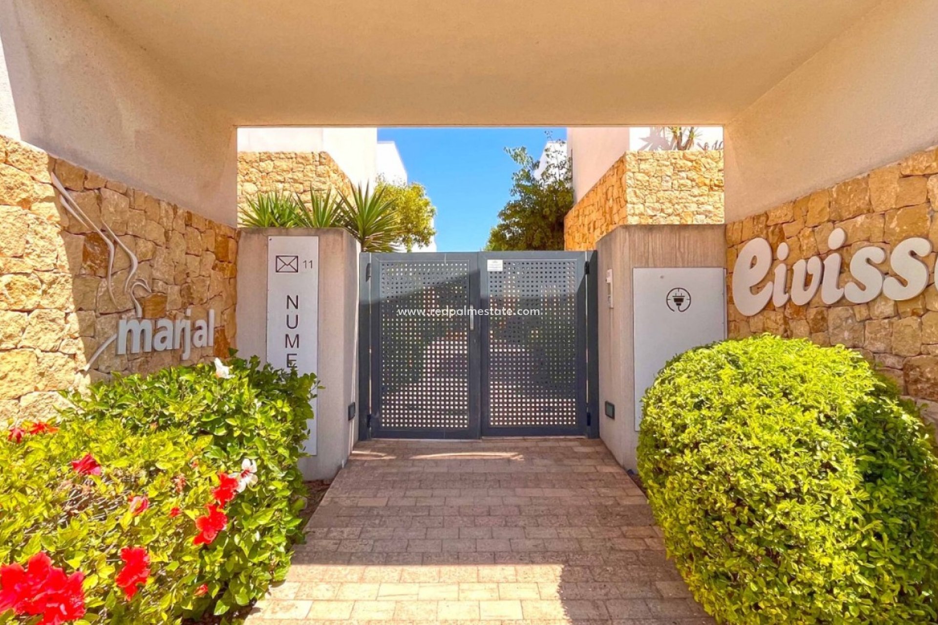 Resale - Detached Villa -
Ciudad Quesada