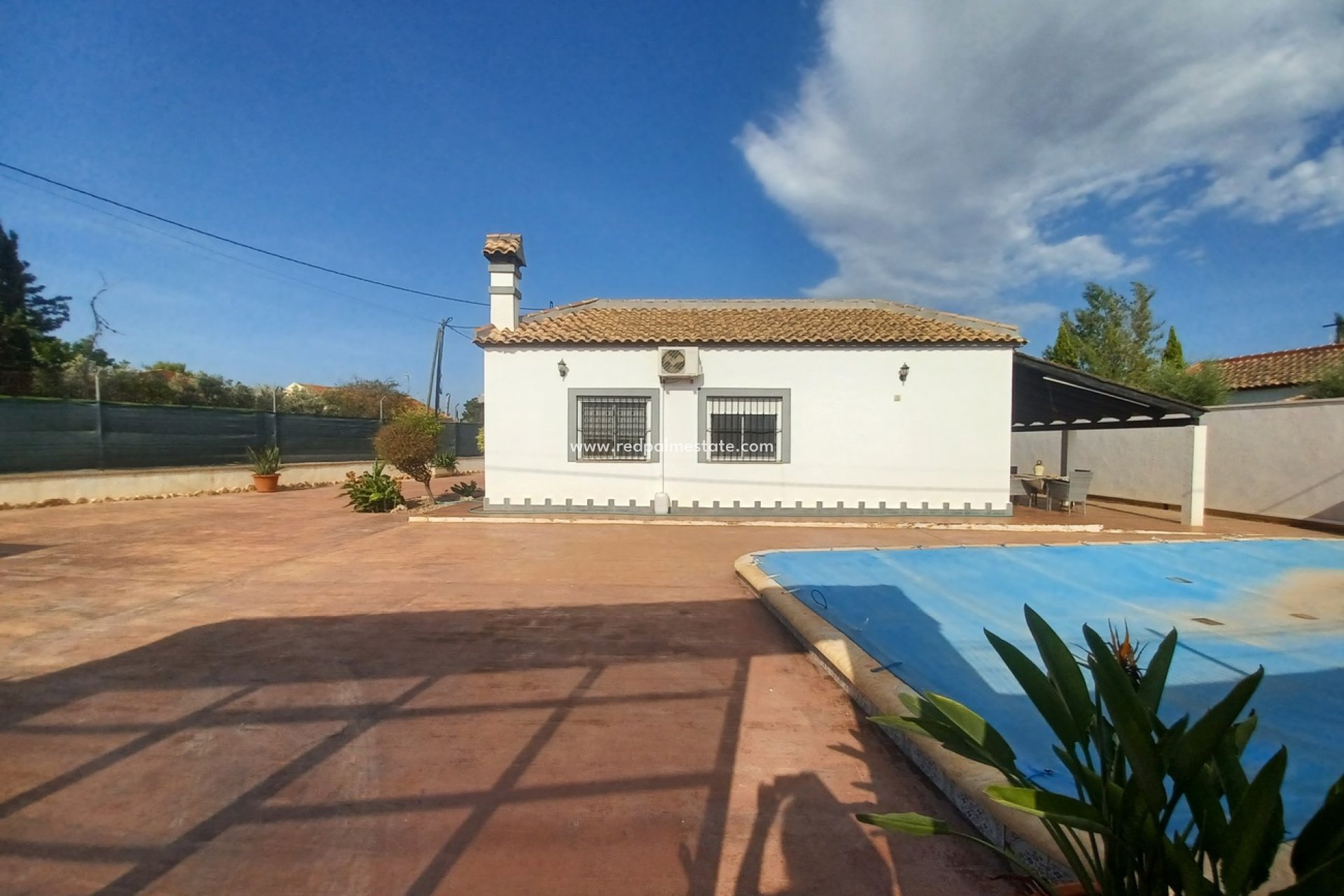 Resale - Detached Villa -
cuevas de marin - Inland