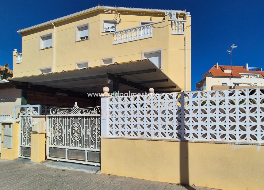 Resale - Detached Villa -
Denia - Costa Blanca