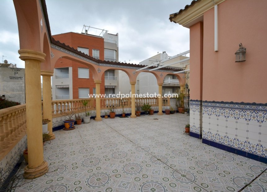 Resale - Detached Villa -
Guardamar del Segura - Costa Blanca