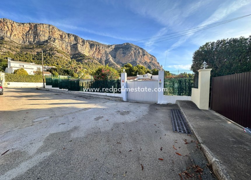 Resale - Detached Villa -
Jávea - Costa Blanca